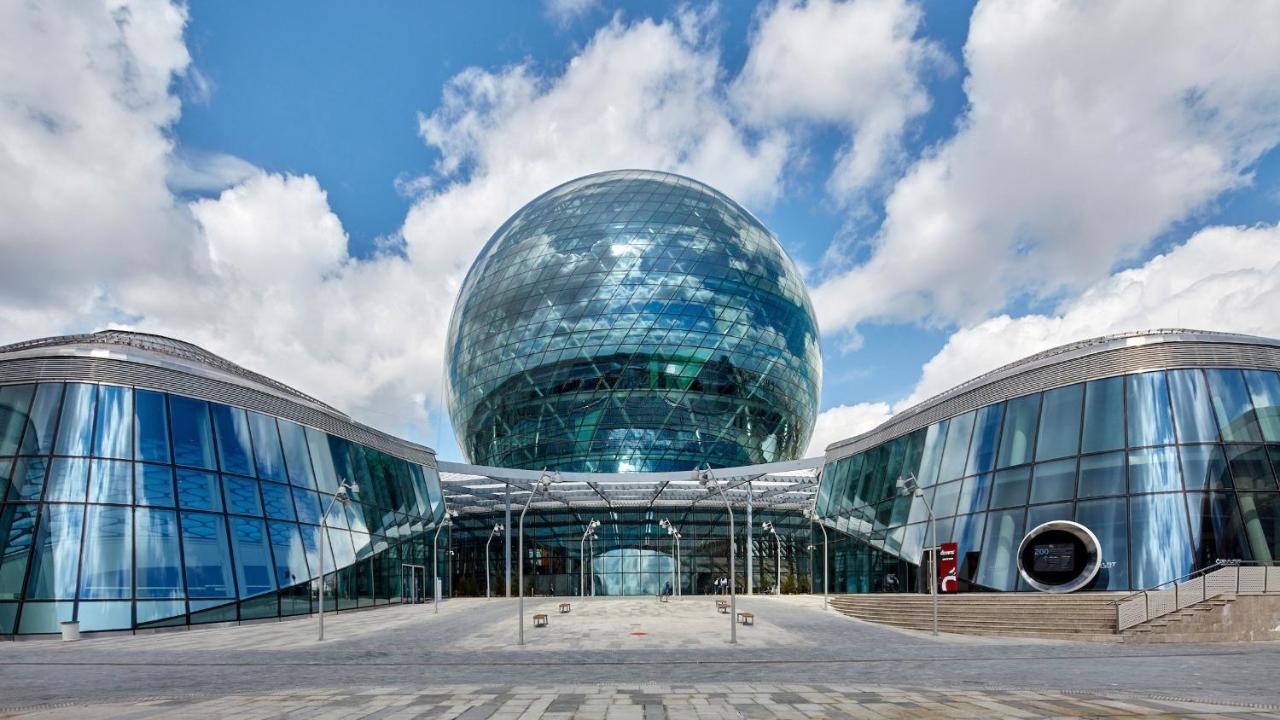 Экспо Бульвар 5 อัสตานา ภายนอก รูปภาพ
